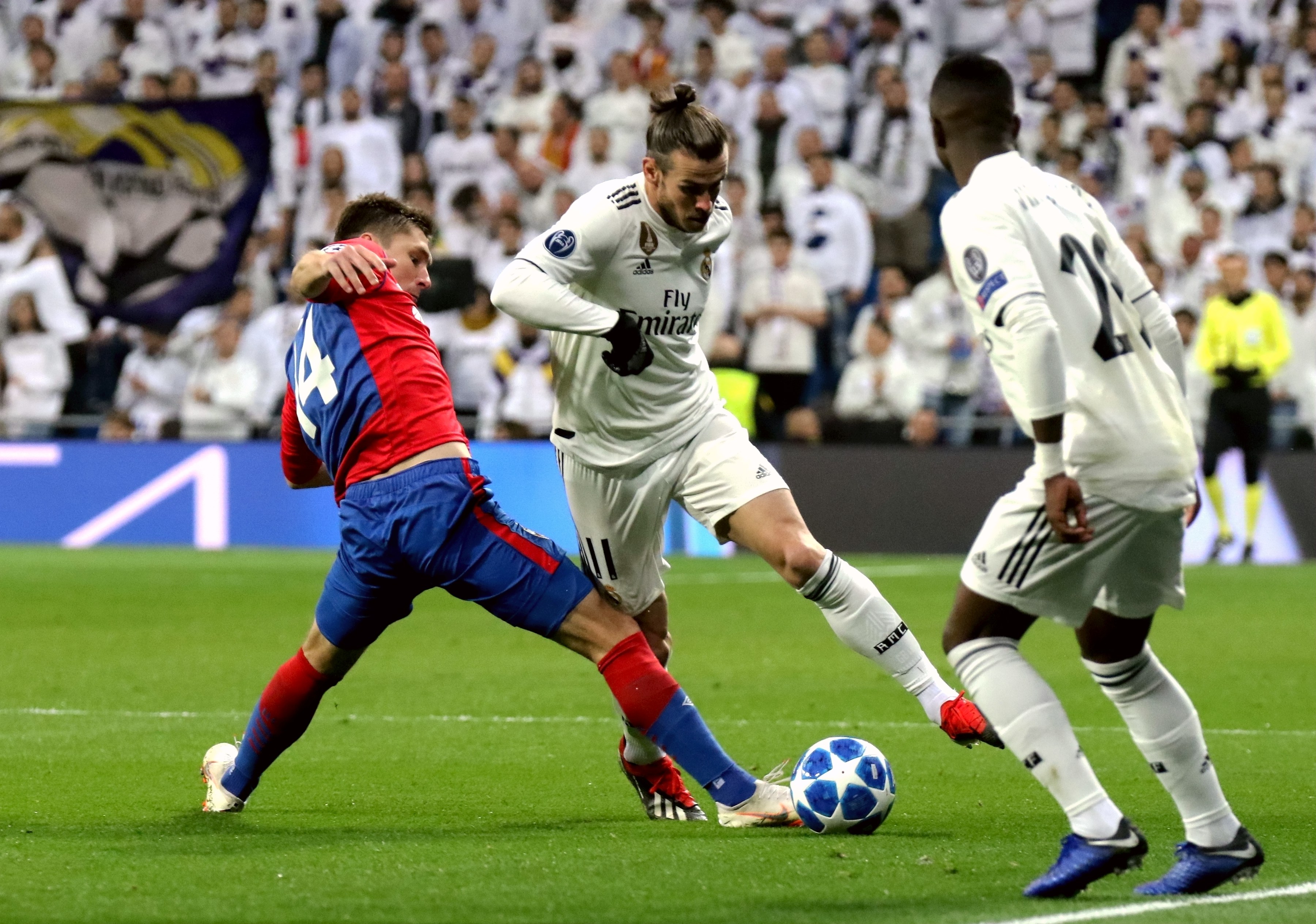 夹击让对手 夹击让对手